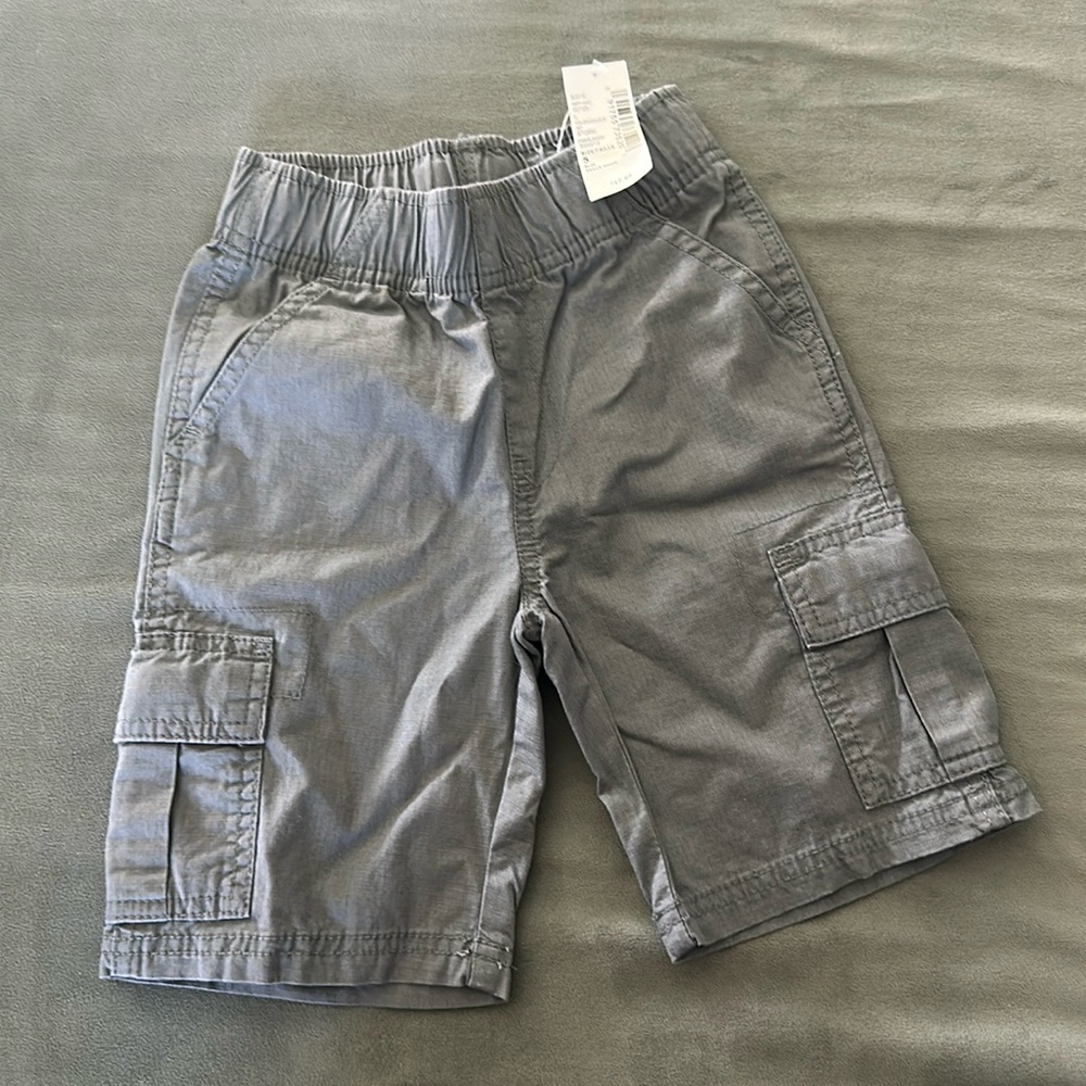 Boys size 5 cargo shorts